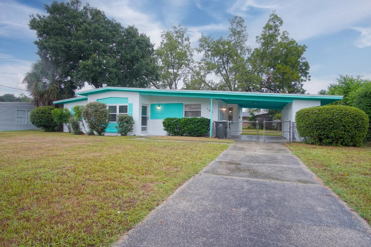 160 Vassar Dr - Photo 2 of 24