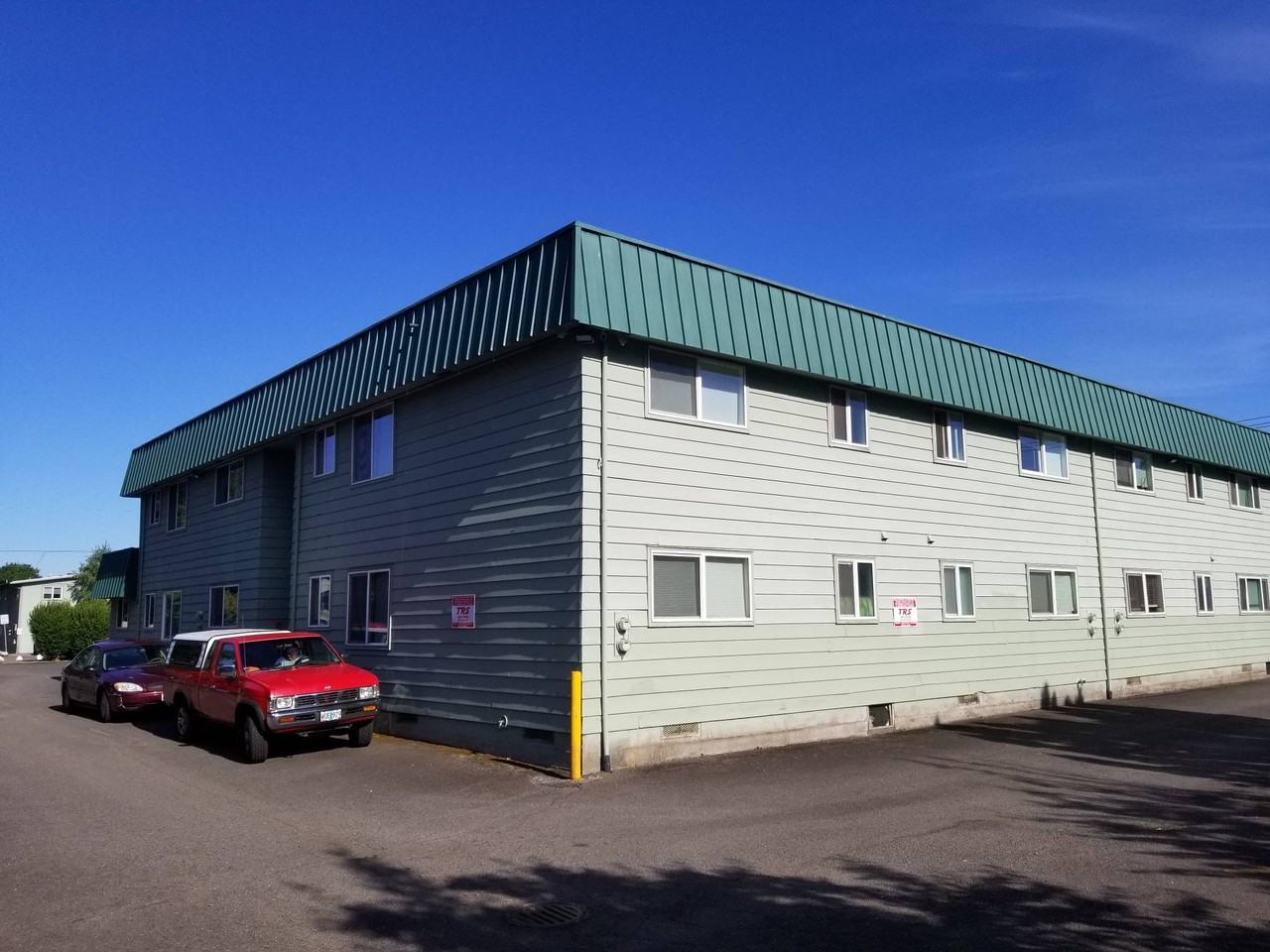 3233 Center St Ne #3233 - Photo 7 of 14