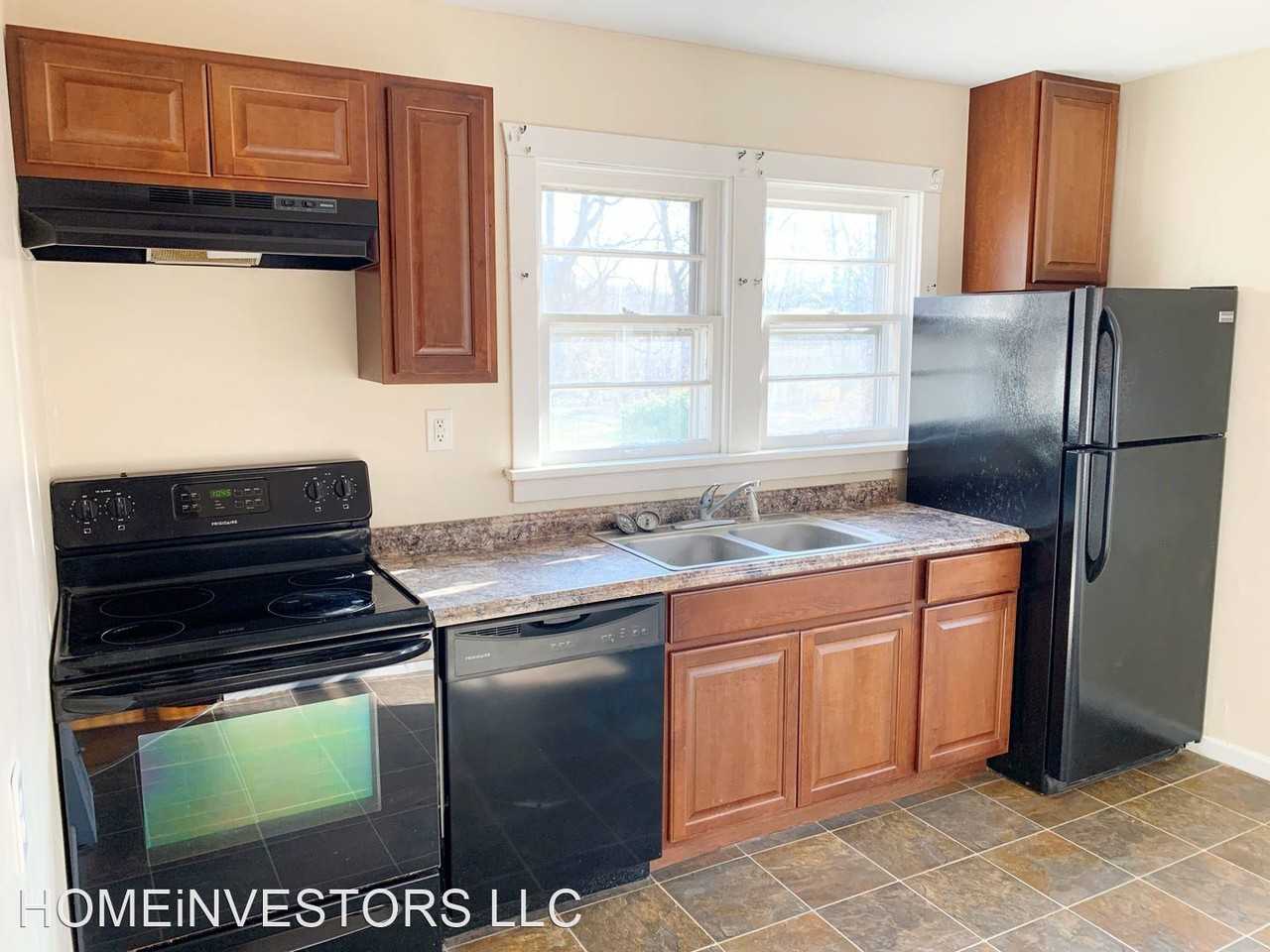 236 Kiowa St - Photo 3 of 17