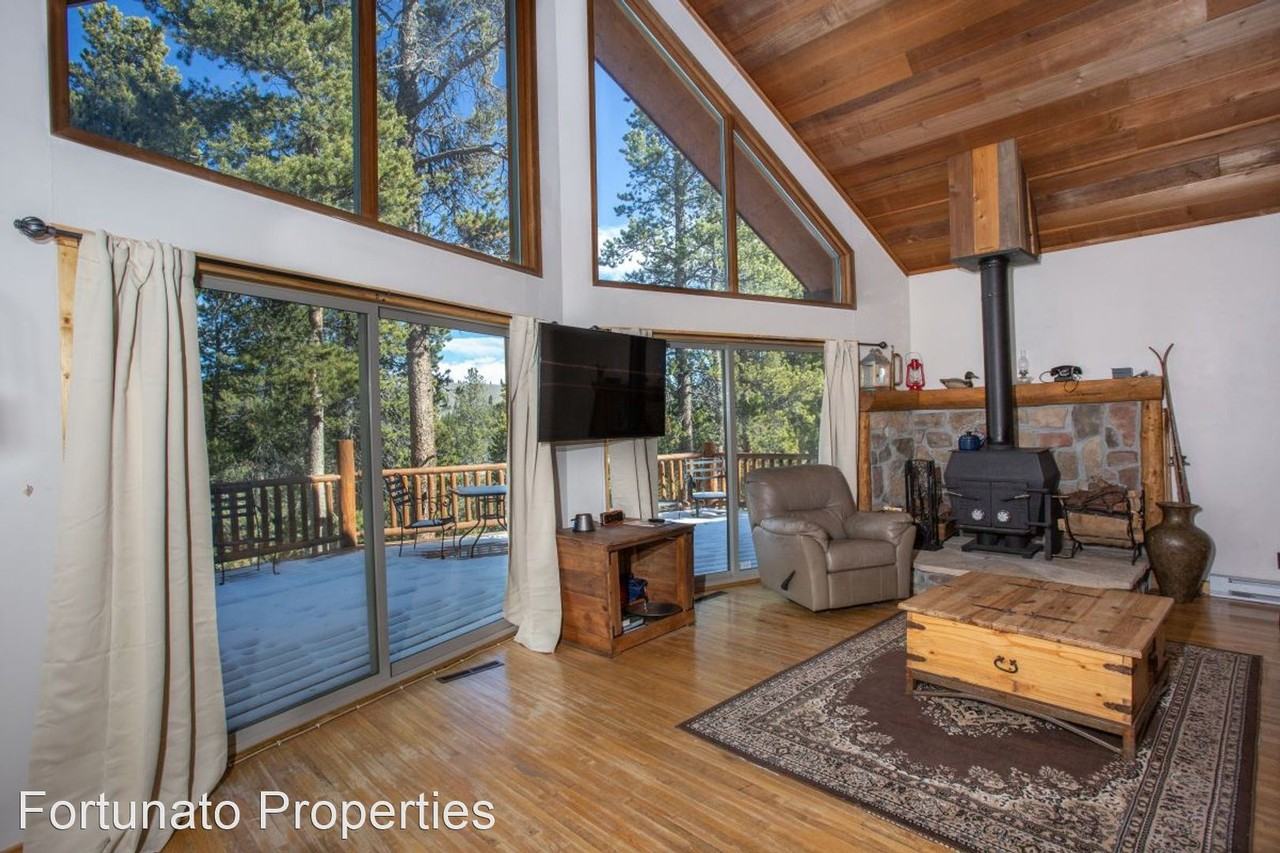 204 Skidoo Rd - Photo 3 of 33