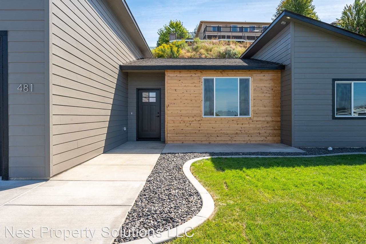 481 Stacy Dr Se - Photo 2 of 49