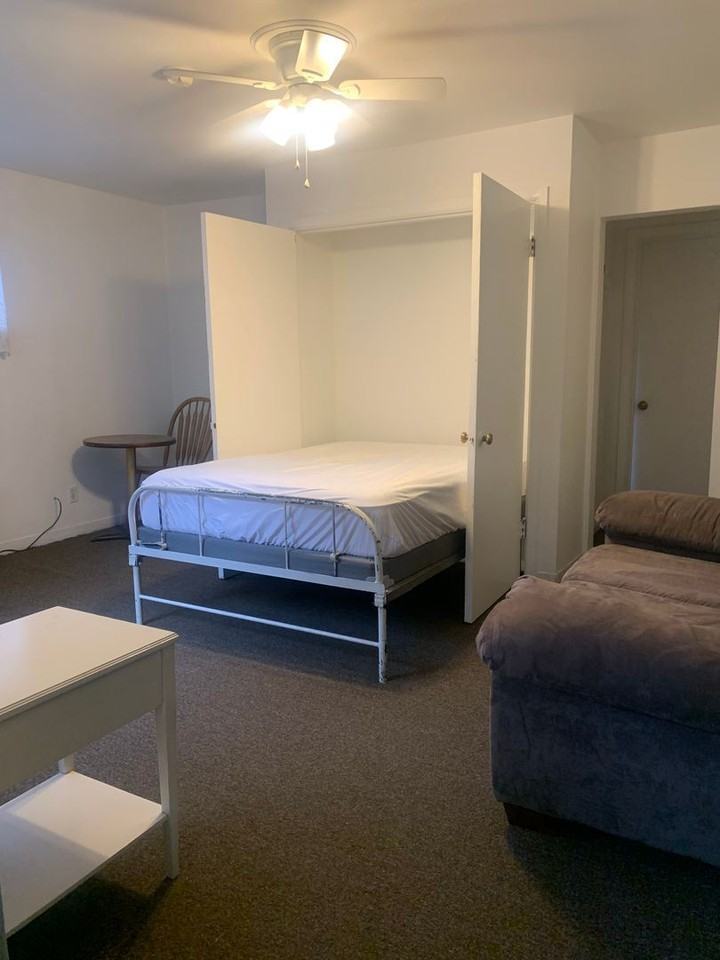 1012 5th Ave - Photo 2 of 8