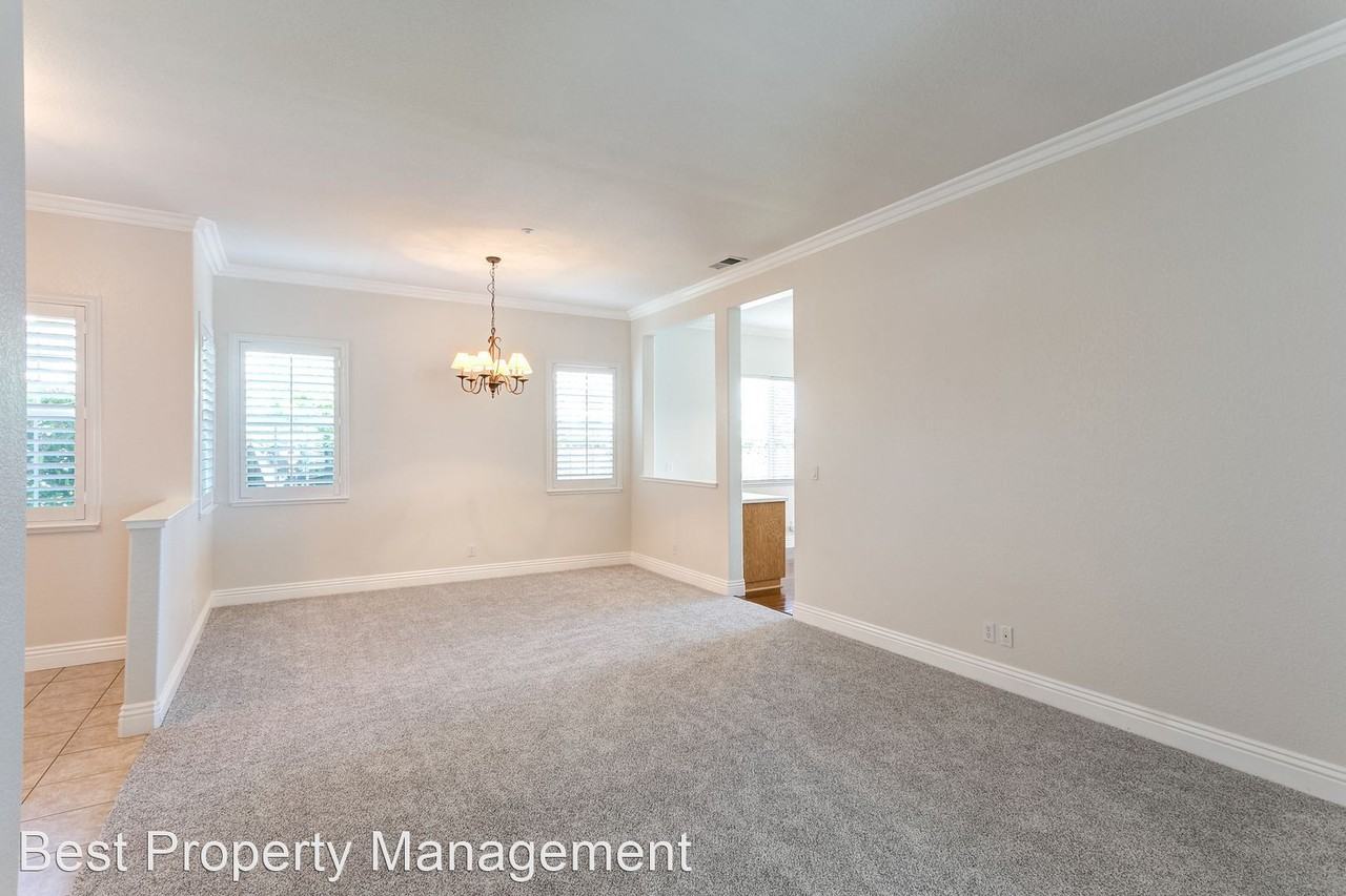 2217 Thomas Ct - Photo 3 of 13