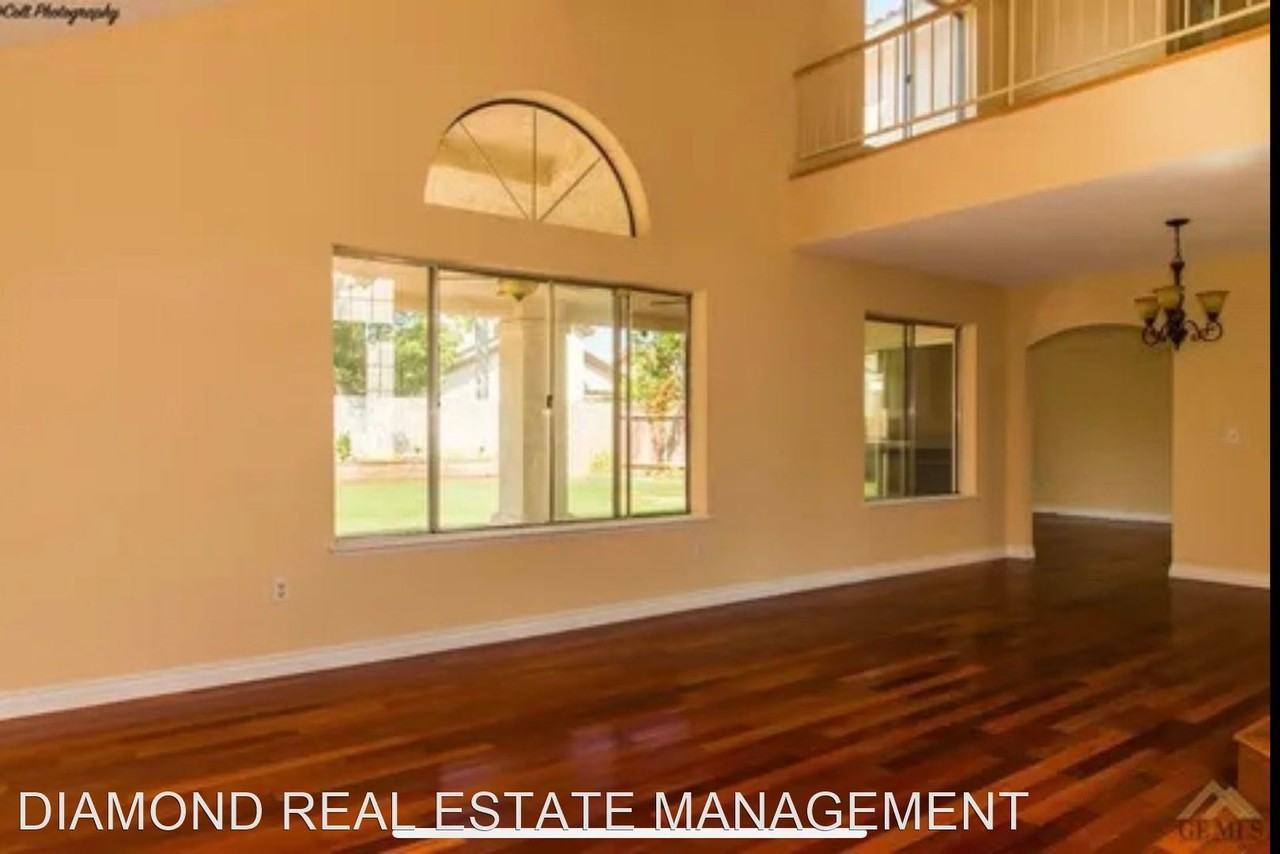 6121 Alderpointe St - Photo 3 of 30