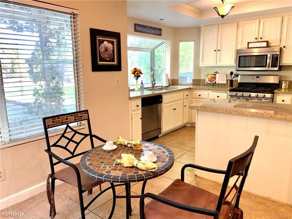 23201 W Vail Dr - Photo 3 of 12