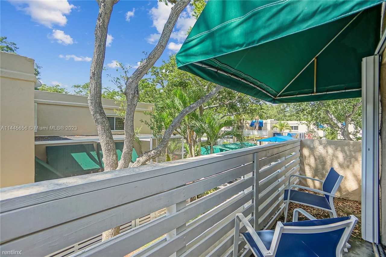 14330 Sw 97th Ln #0 - Photo 3 of 11