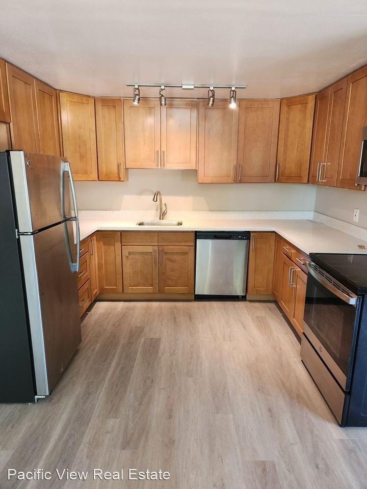 15544 27th Ave NE - Photo 2 of 25