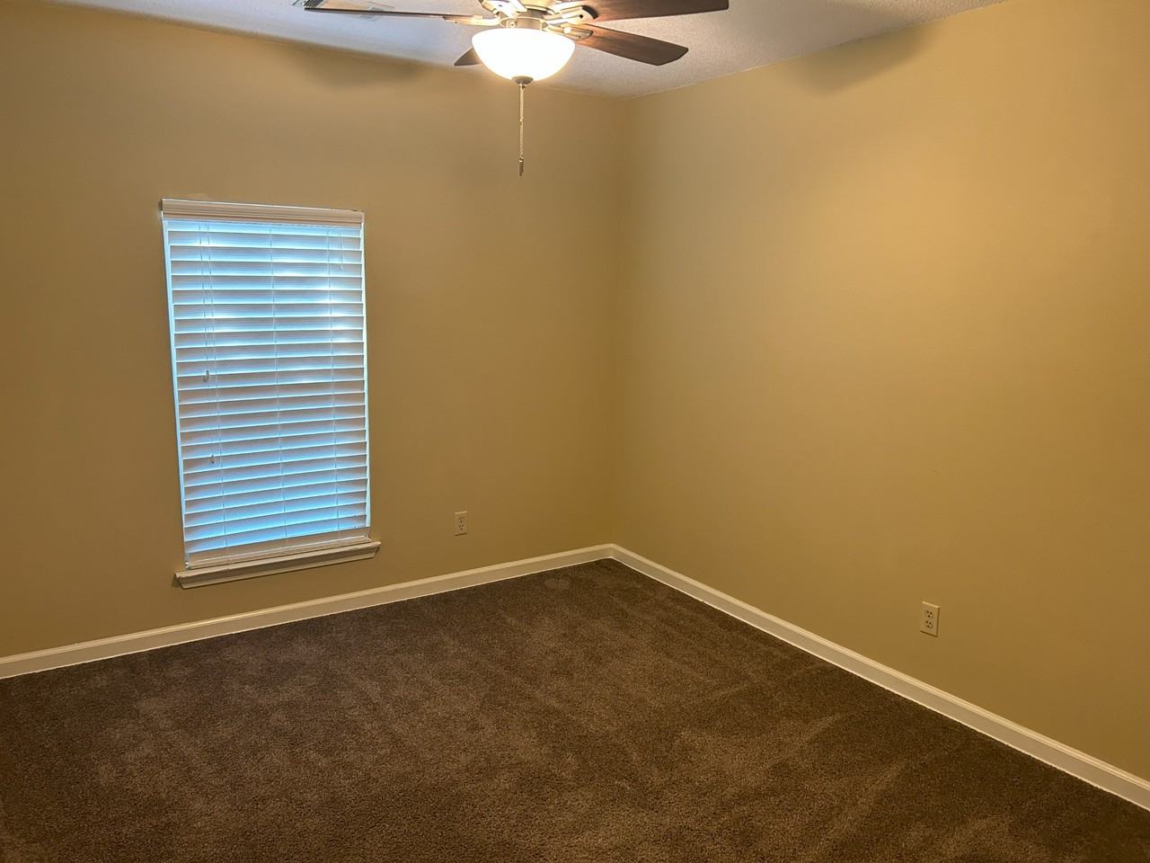 32 Zircon Dr #32ZIRCON - Photo 3 of 10