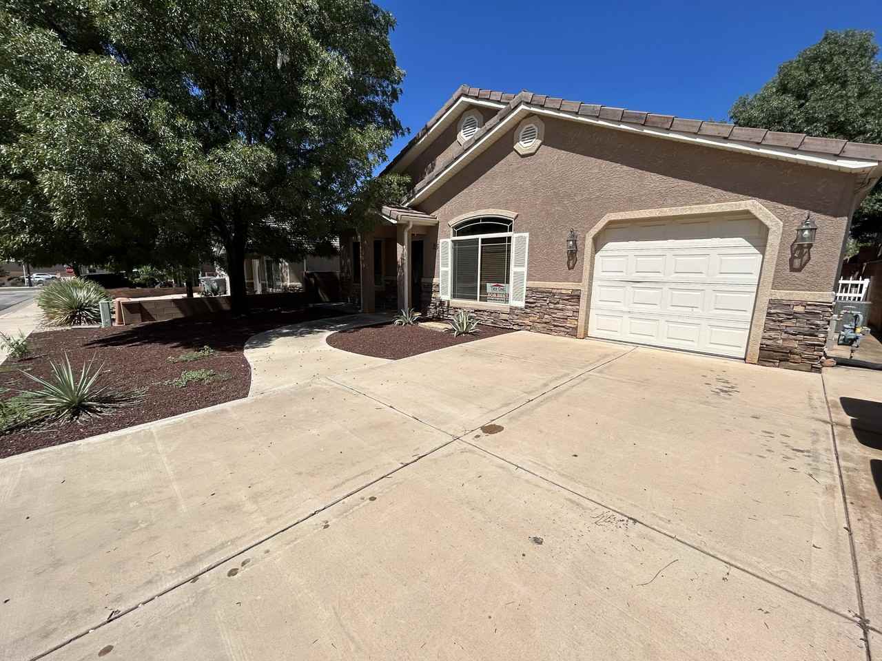 25 En - Photo 2 of 15