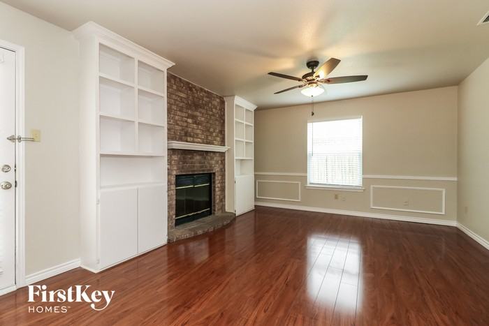 5017 Cedar Springs Dr - Photo 3 of 15