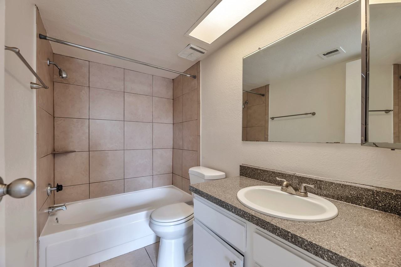 Solano Park Apartments - Photo 5 of 15