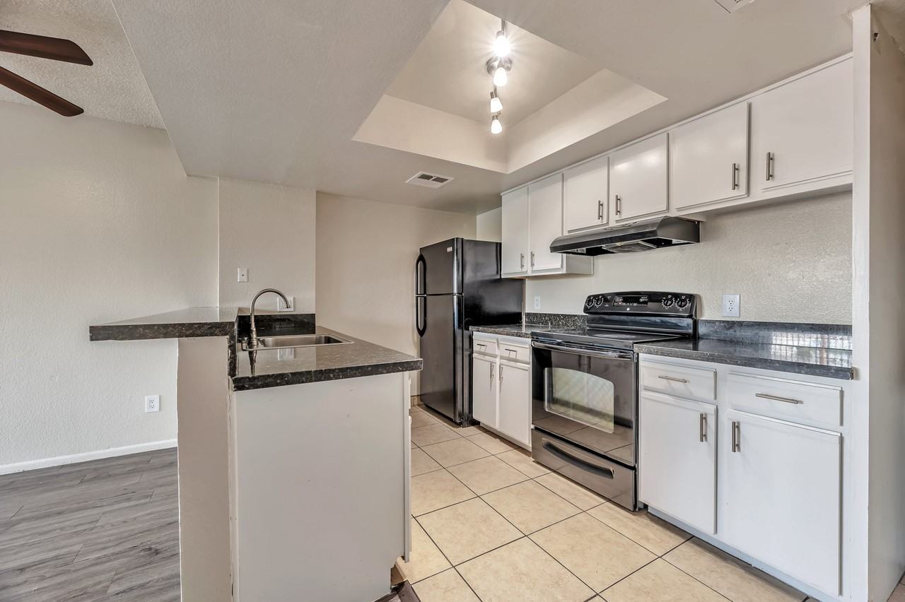 Solano Park Apartments - Photo 2 of 15