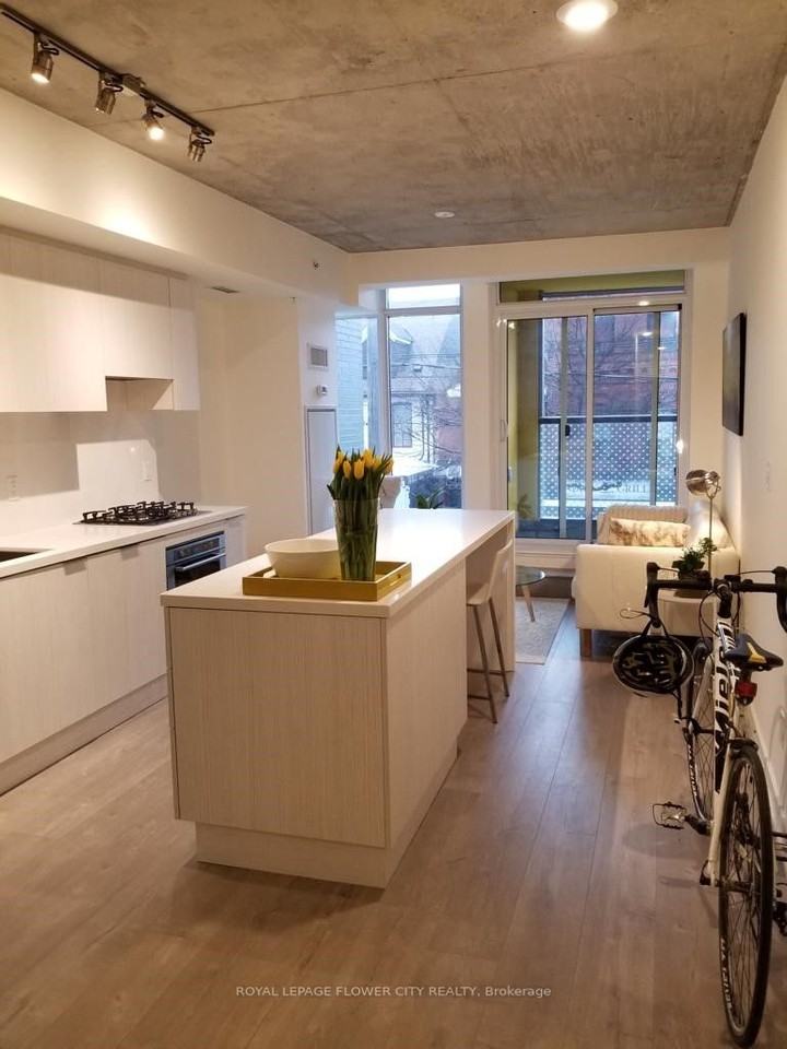 109 Ossington Avenue #207