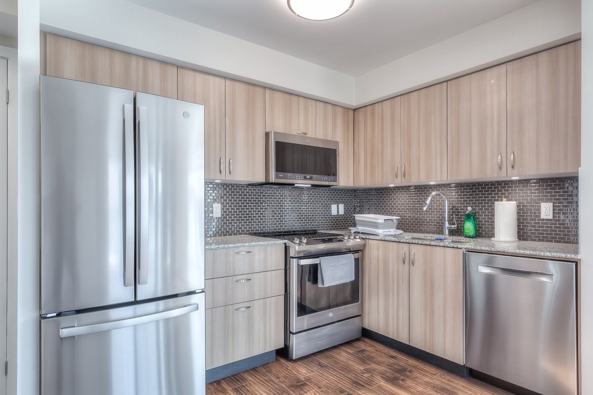 5740 Yonge St - Photo 2 of 48