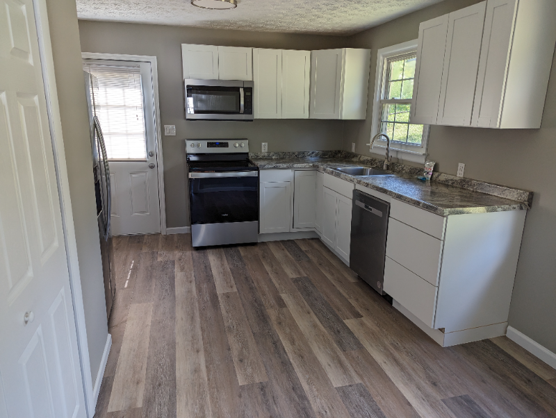 1114 Irene Ave - Photo 2 of 17