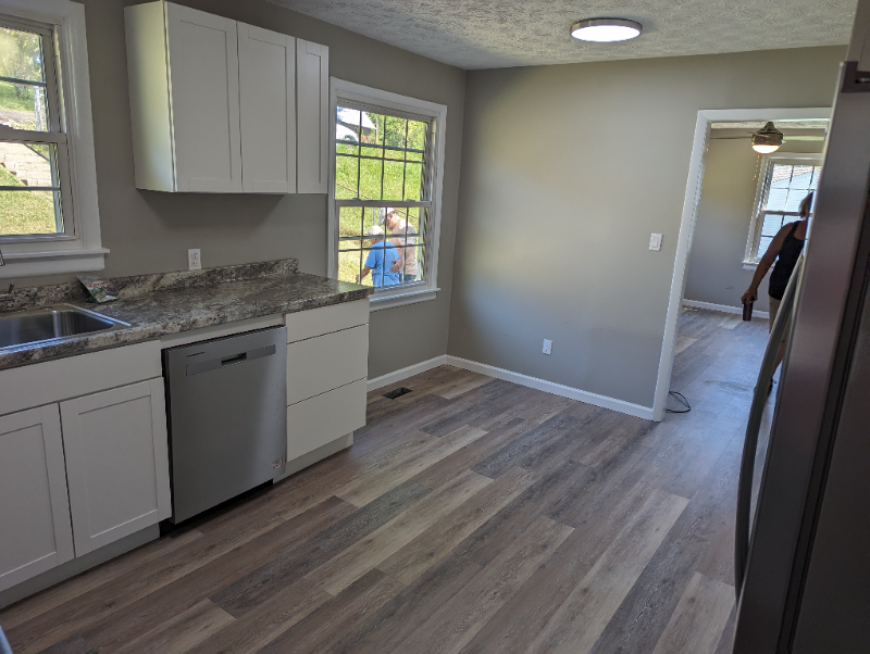 1114 Irene Ave - Photo 3 of 17