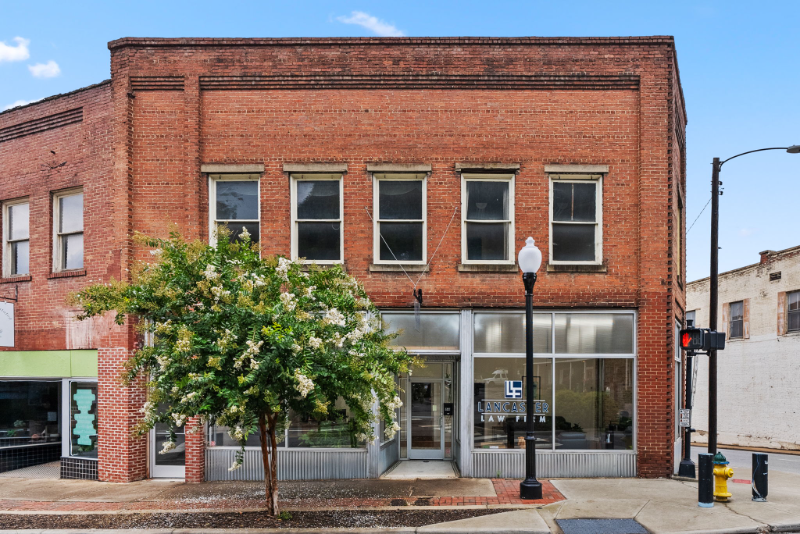 487 Main St - Photo 2 of 31