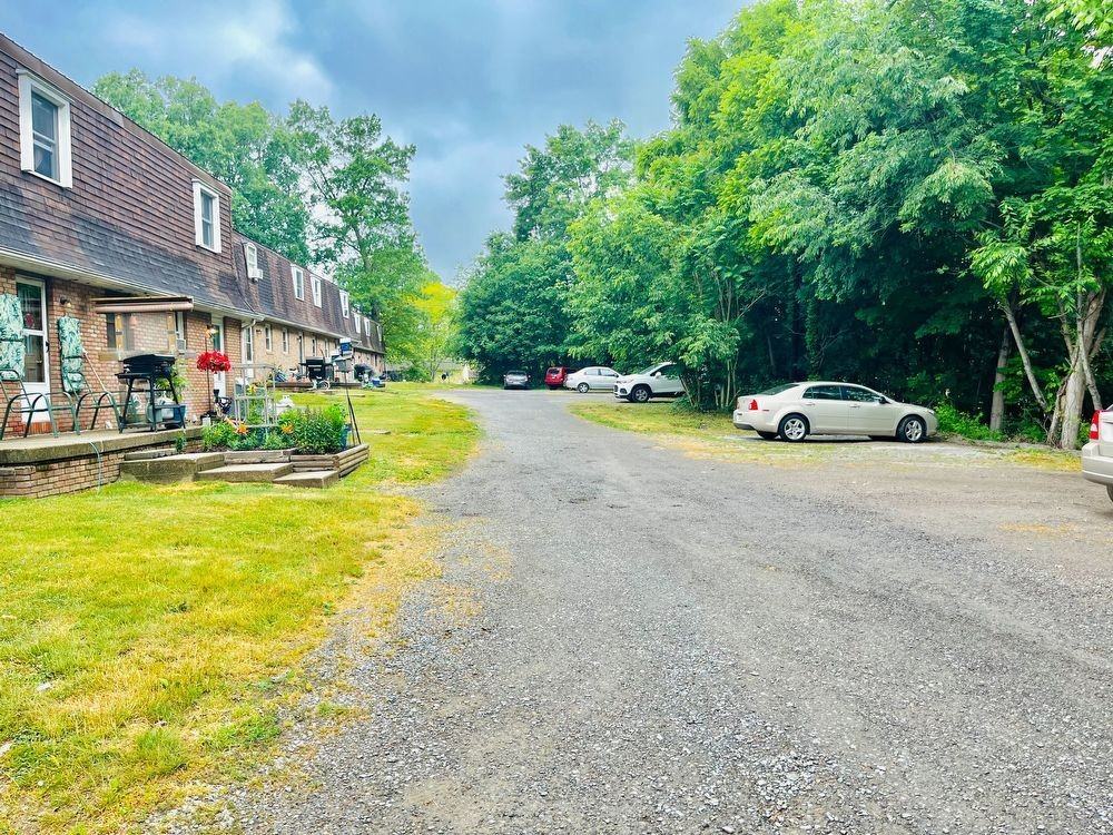 129 Elm St Ne - Photo 2 of 9