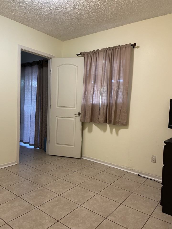 14440 Barrydale St #4RENT - Photo 2 of 2