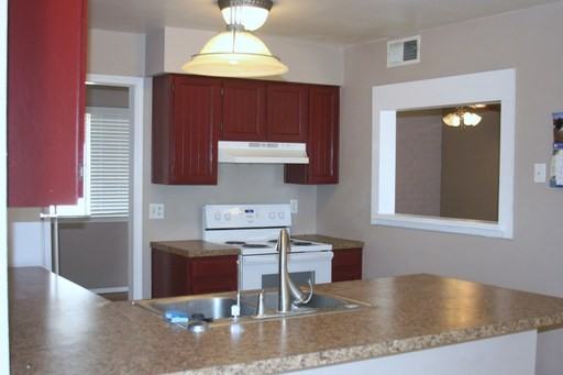 701 Cesars Palace Dr NW - Photo 3 of 15