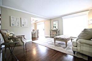 featured image of 4429 Holly St