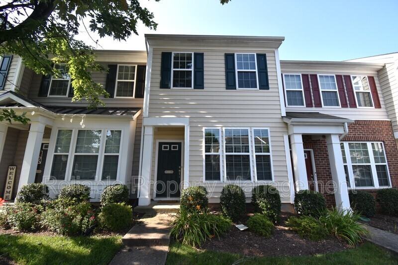 830 Cupola Dr - Photo 2 of 15