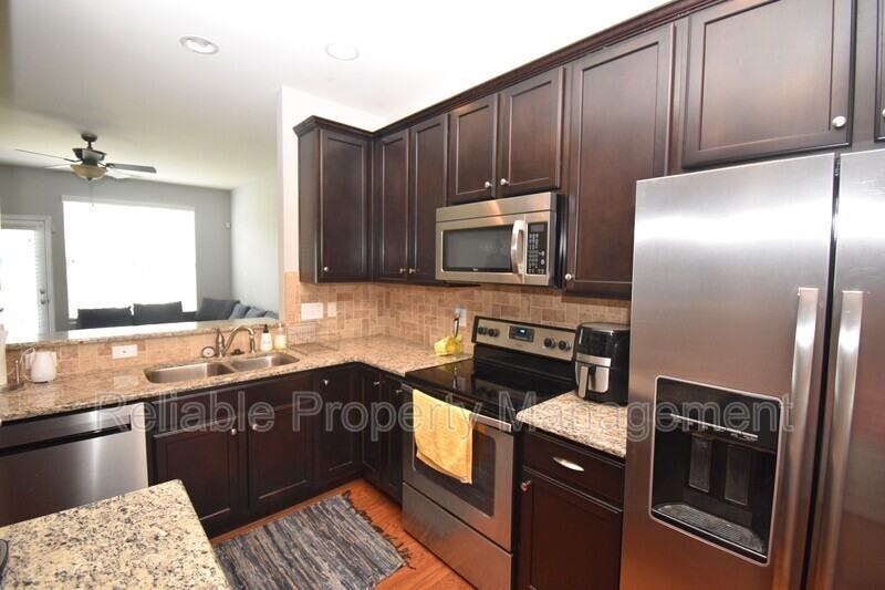 830 Cupola Dr - Photo 4 of 15