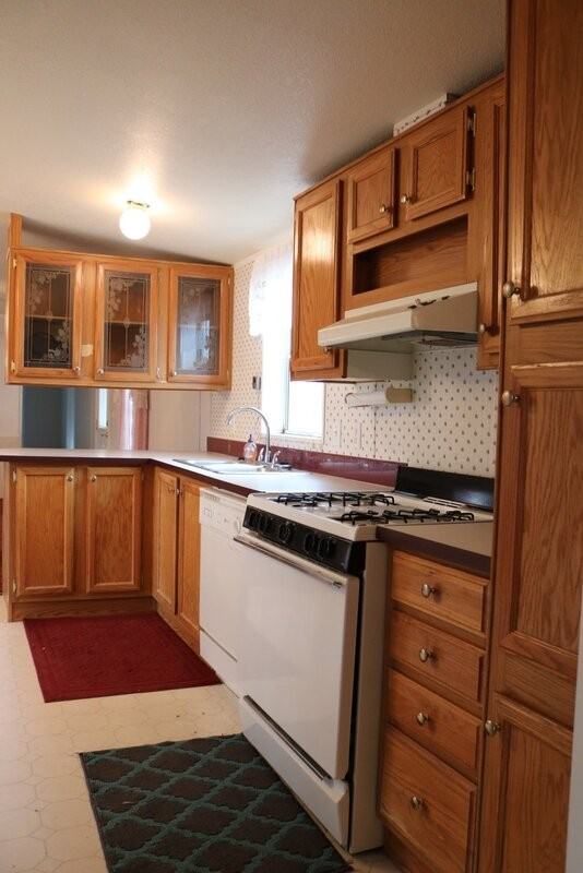 310 N Ash St - Photo 3 of 10