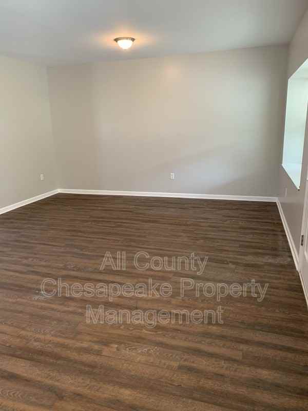 728 Highland Rd #A - Photo 2 of 10