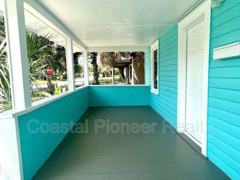 1908 35th St S - Photo 5 of 21