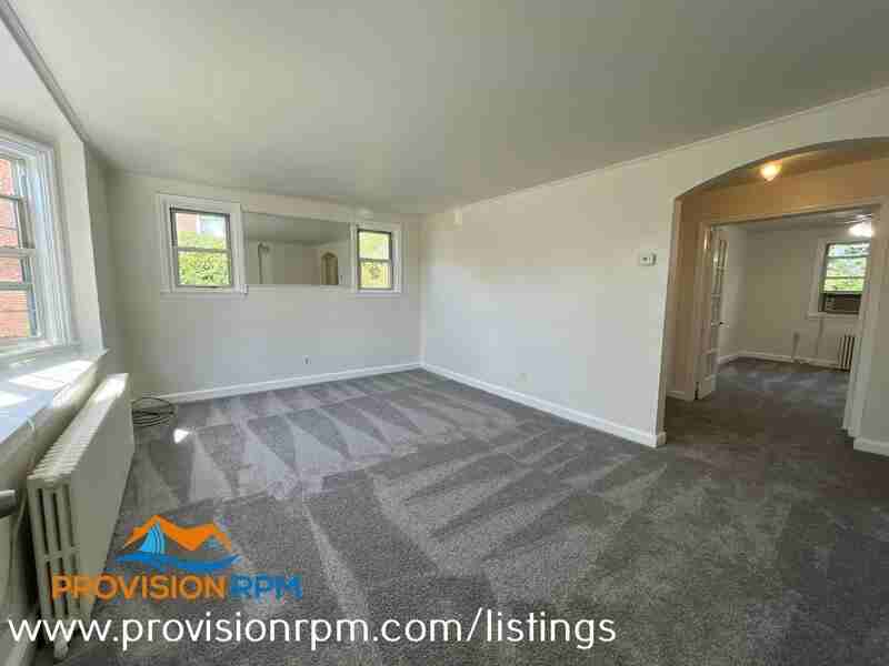 782 Charing Cross Rd - Photo 2 of 16