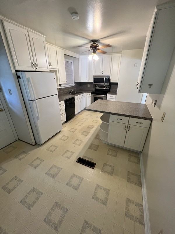 3301 Donnan St - Photo 4 of 13