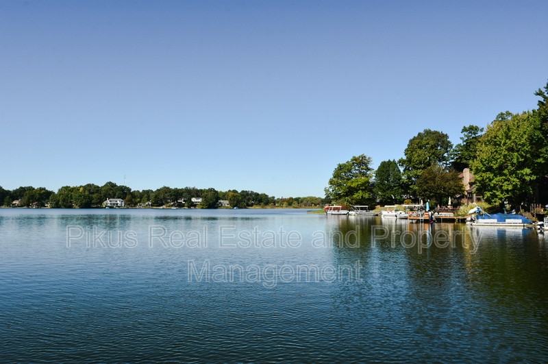 1449 Harbor Dr Nw - Photo 3 of 35