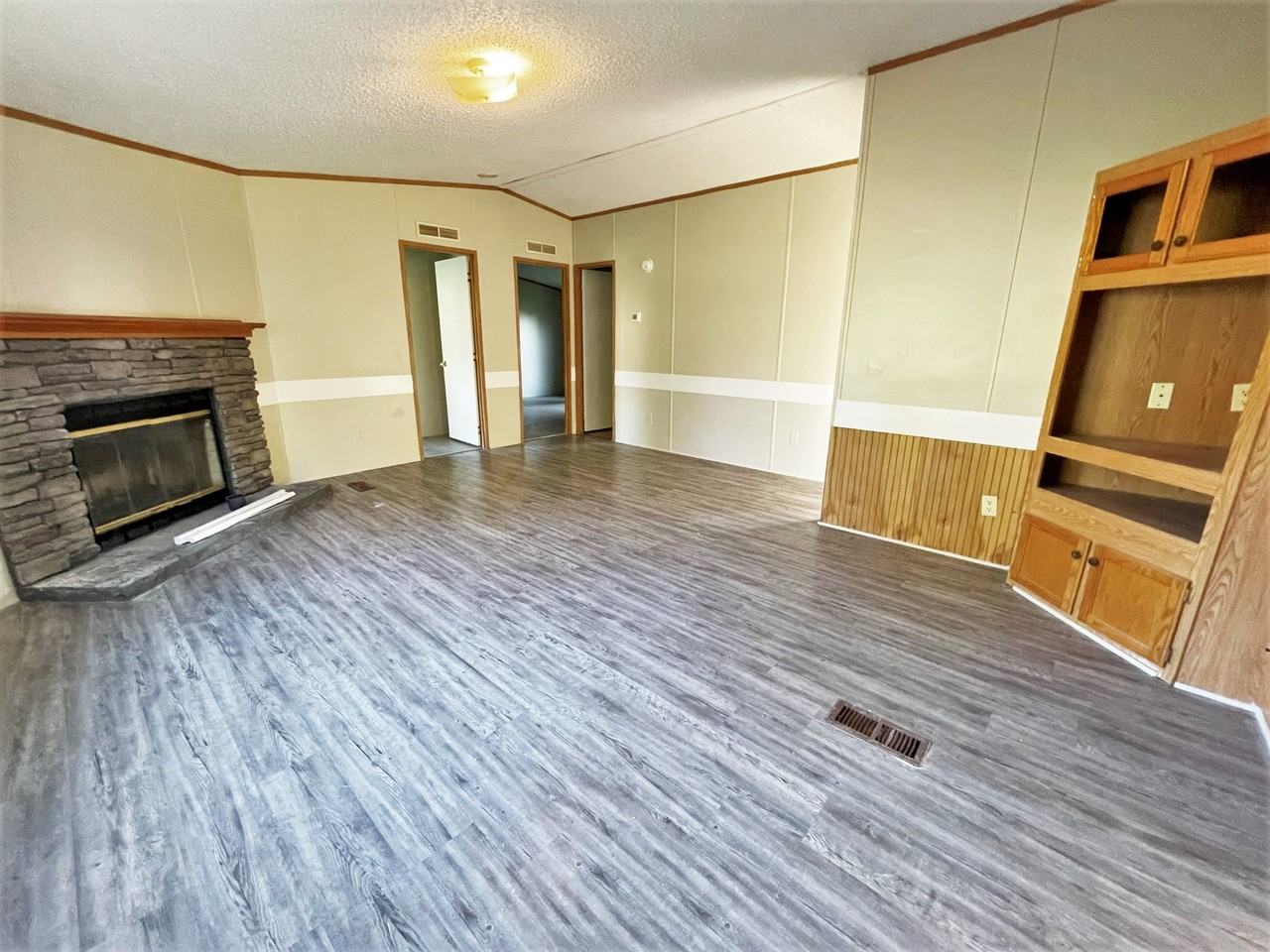 3210 Landview Dr #1 - Photo 3 of 5