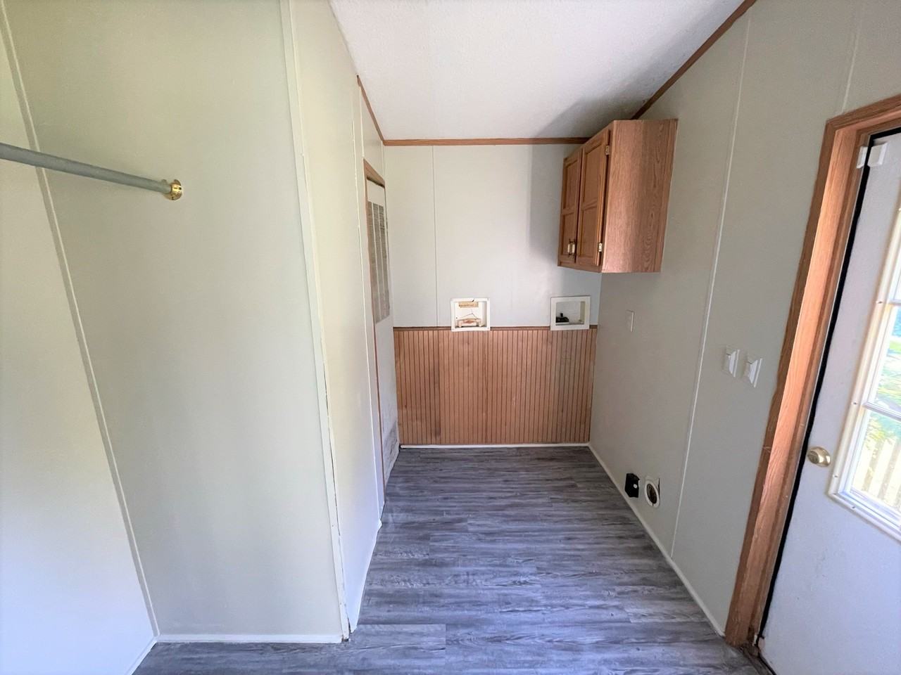 3210 Landview Dr #1 - Photo 4 of 5