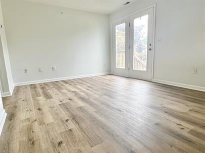 The Roselyn - Photo 2 of 9