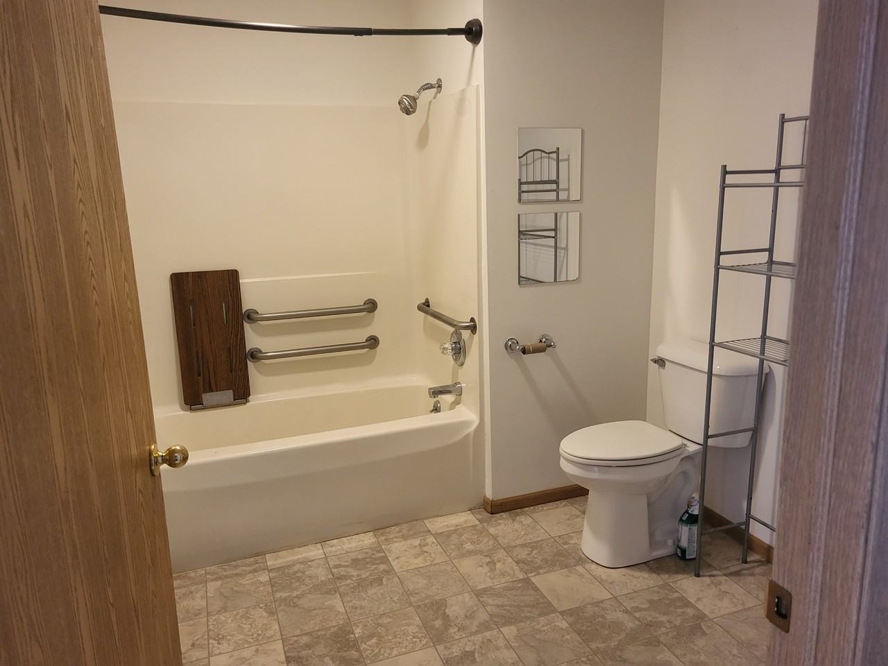 4919 Hedgewood Dr - Photo 5 of 6