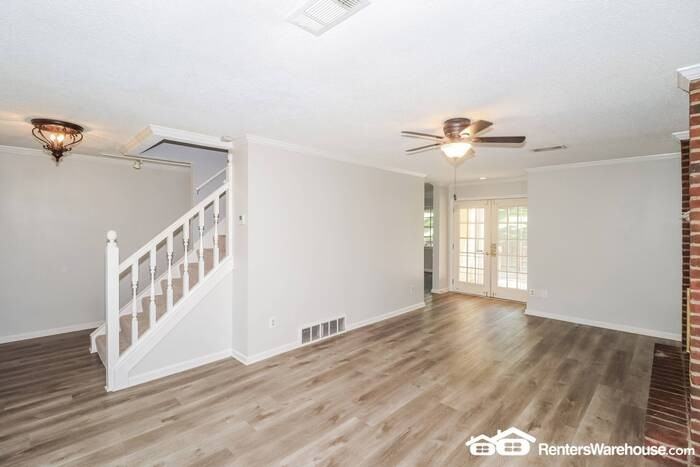 7871 Meadow Trail Dr - Photo 3 of 20