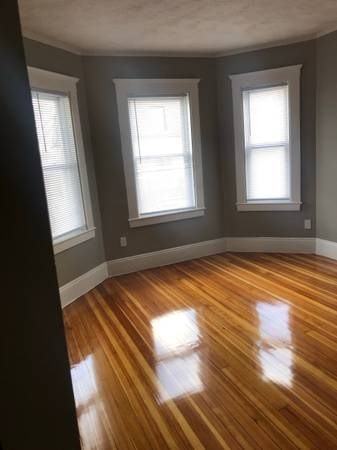 37 Mount Everett St #3 - Photo 3 of 10