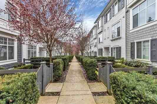 SUR111 #98 - Photo 2 of 28