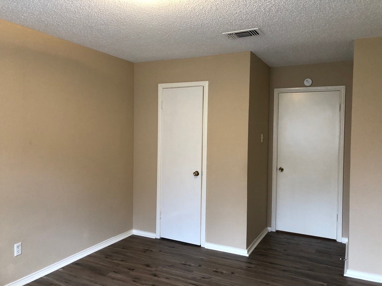 2923 Melmar Park St #2 - Photo 5 of 11