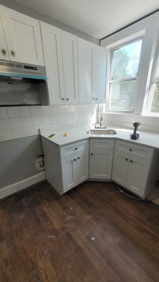 423 Plainfield Ave #5 - Photo 2 of 4