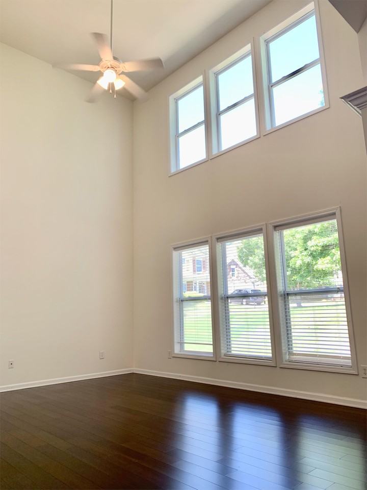 2202 Jasmine Glen Dr #1 - Photo 7 of 30