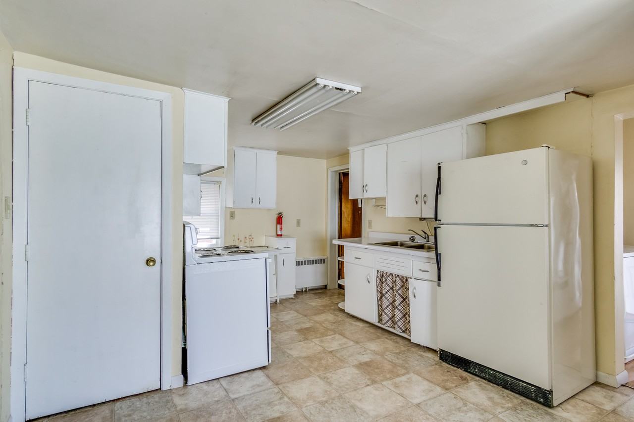 421 Congress St #1 - Photo 4 of 10