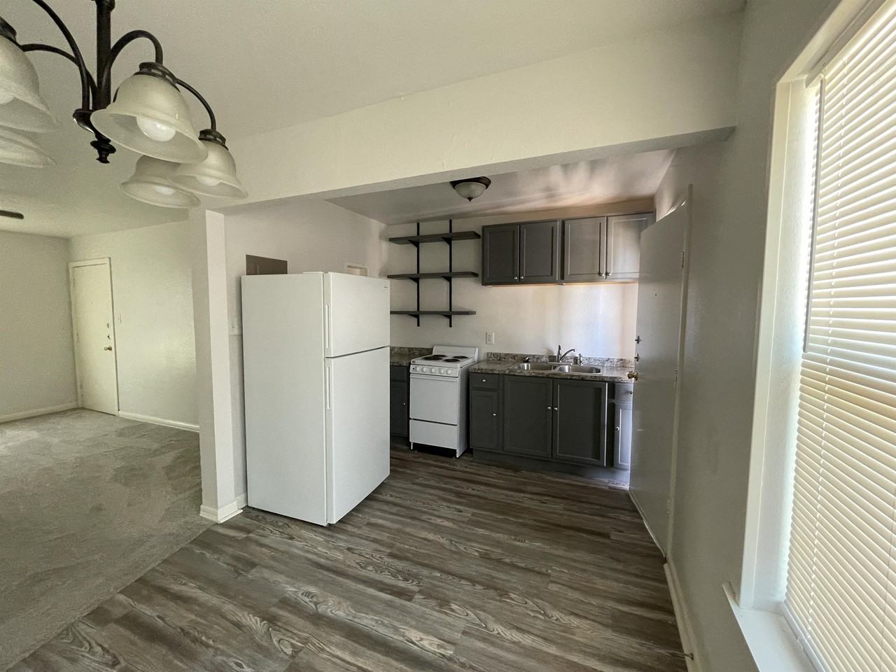 602 Texan Trl #3 - Photo 5 of 12