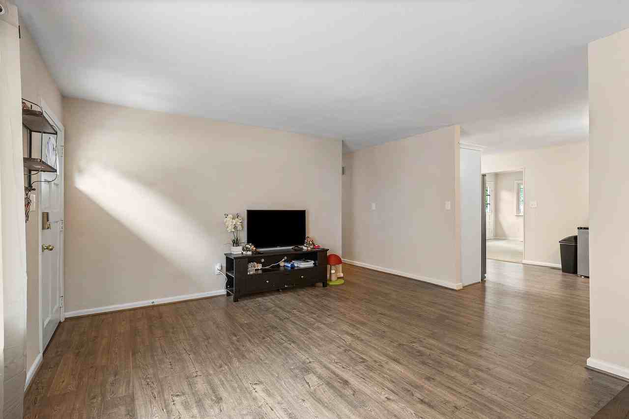 222 Belray Dr #1 - Photo 5 of 21