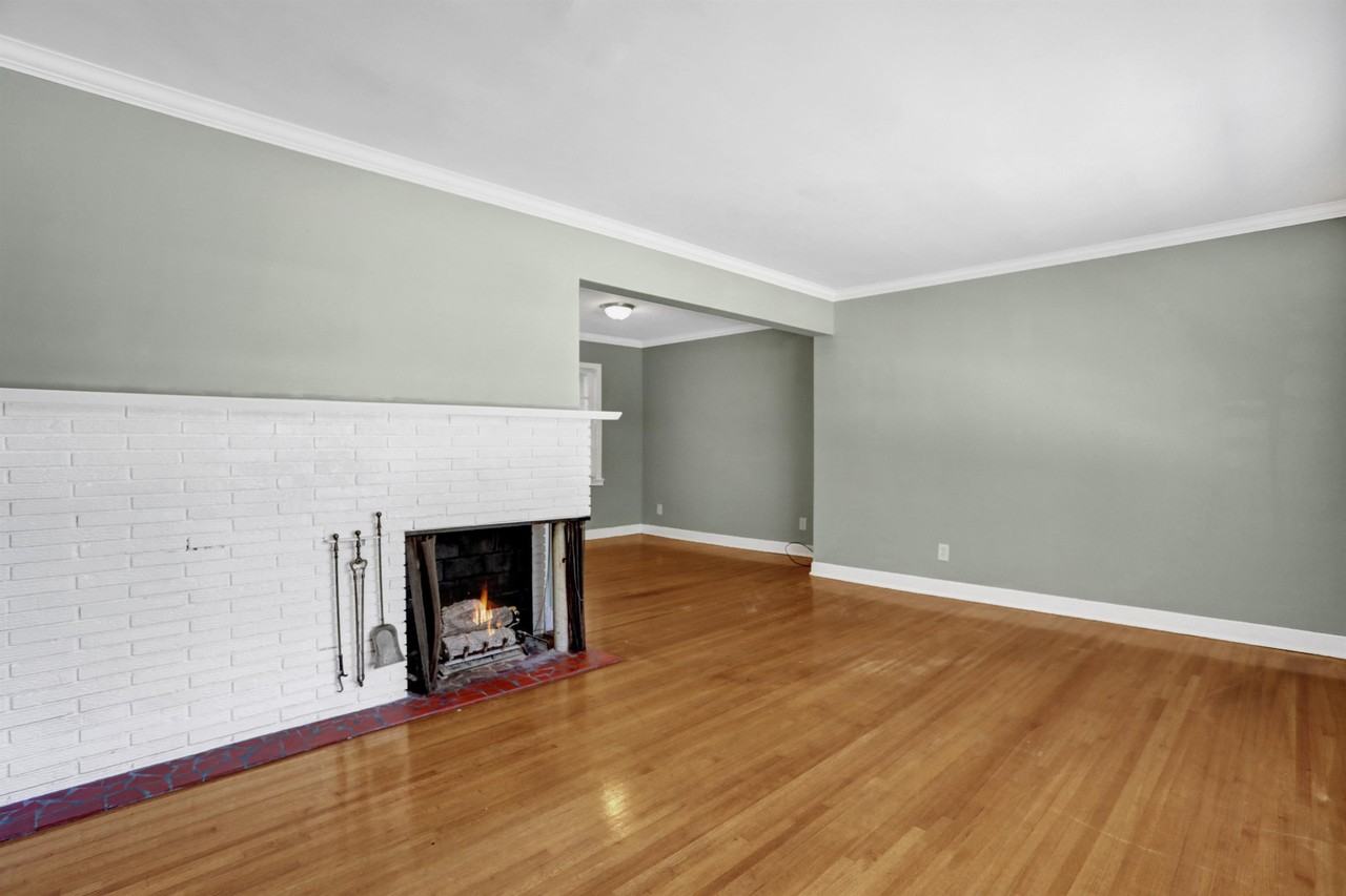 1118 S Perkins Rd #1 - Photo 2 of 11