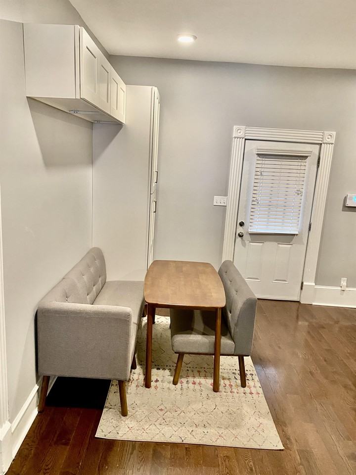 219 East Oldham Avenue #1 - Photo 3 of 25