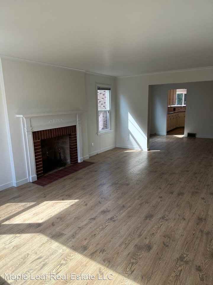 8343 Jones Ave Nw - Photo 3 of 28