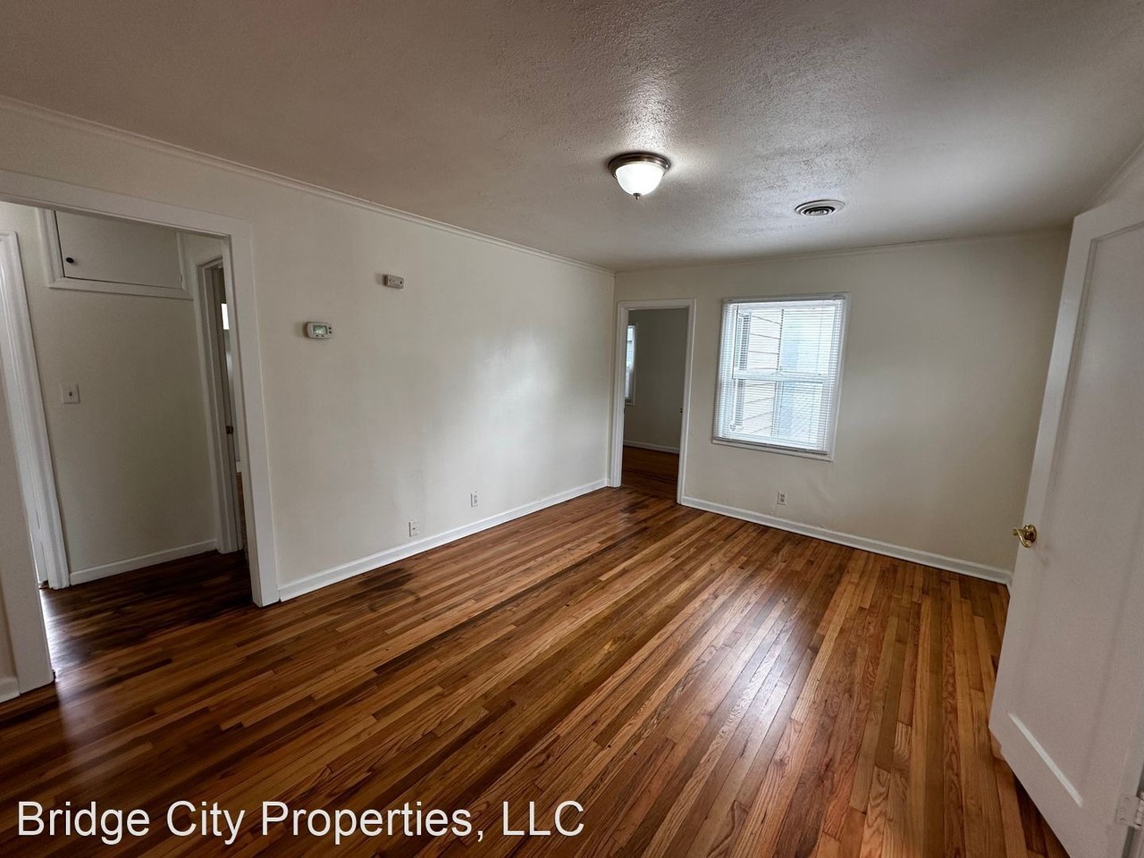 8225 Ne Beech St - Photo 3 of 30